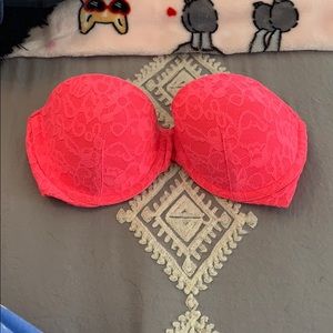 Victoria’s Secret Strapless Bra